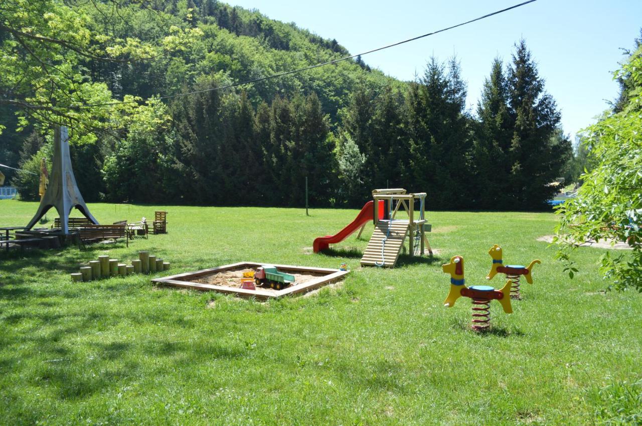 Mobilheim Kemp Rožnov pod Radhoštěm Eksteriør billede